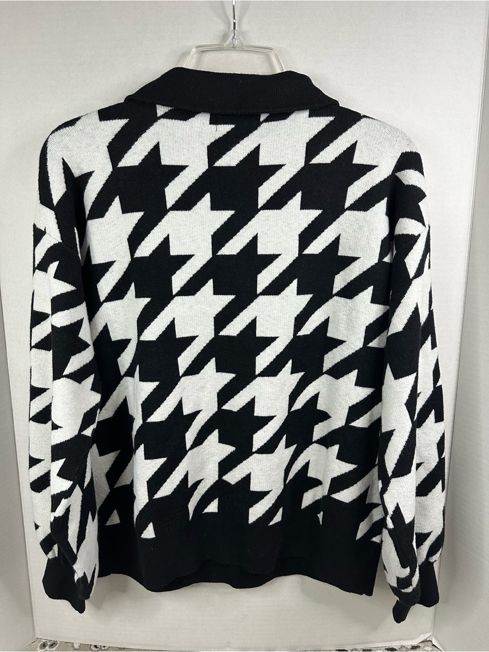 Nine West Black & White Houndstooth Quarter-Zip Pullover, size Large - Picture 4 of 5